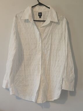 GAP White Eyelet Button-Up Blouse